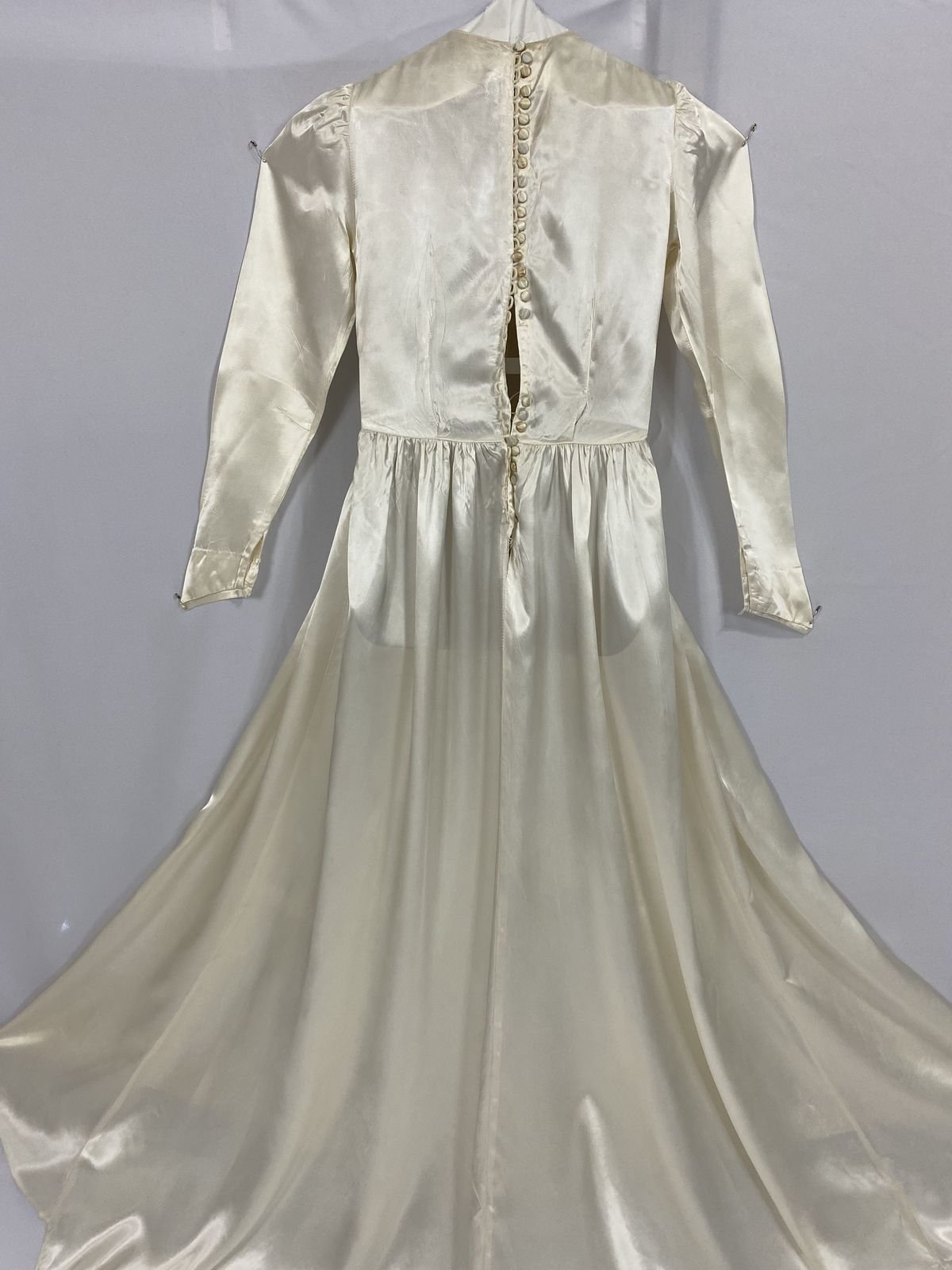 Barbara-Bittler-73-yr-Gown-Restoration